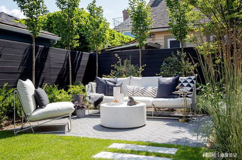 庭院設(shè)計(jì) 沒(méi)想到最近暗黑系的花園成了流行趨勢(shì)